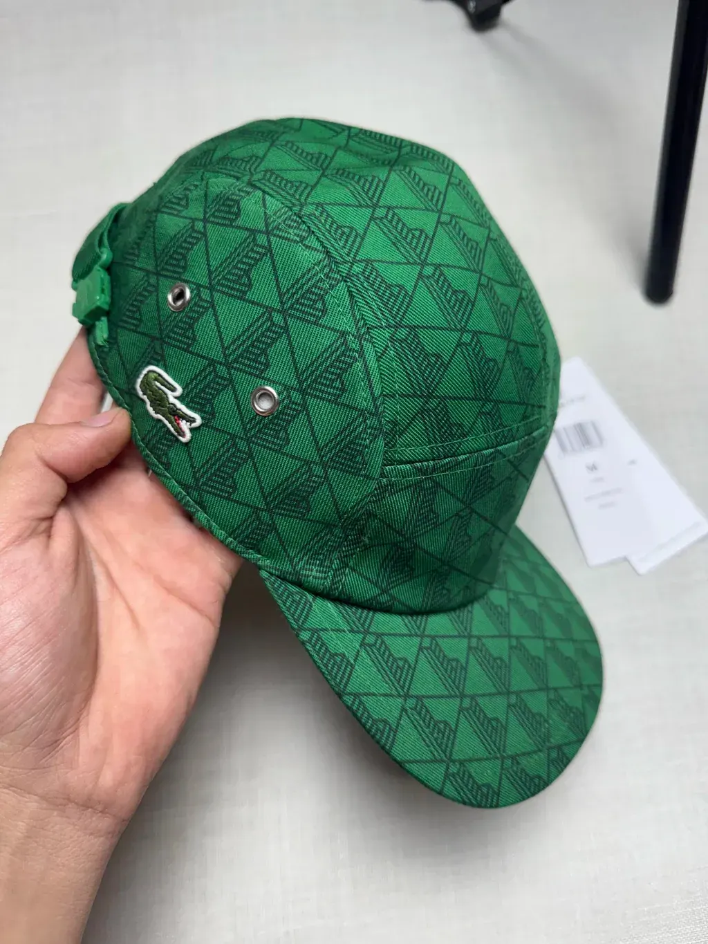 BONÉ LACOSTE MONOGRAMA FIVE PAINEL - VERDE — foto 1 de 3