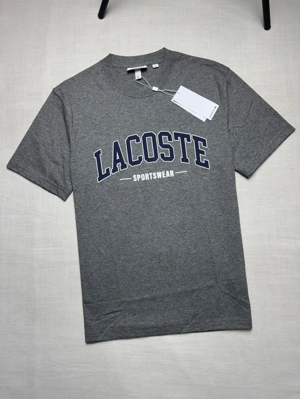 CAMISETA LACOSTE SPORTSWEAR - CINZA — foto 1 de 3